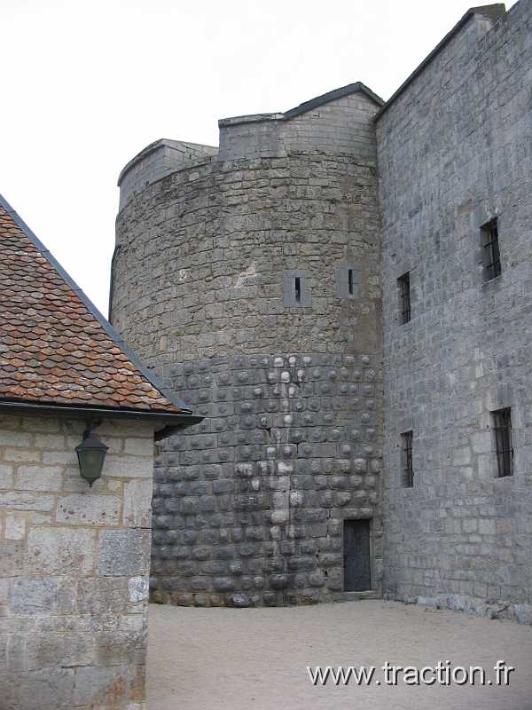 2011_CVAAM_35ans_4_Chateau_de_joux (41).JPG - 35 Ans du CVAAM, sortie dans le Doubs et le Jura, du 26 Avril au 1er Mai 2011, le chateau de Joux